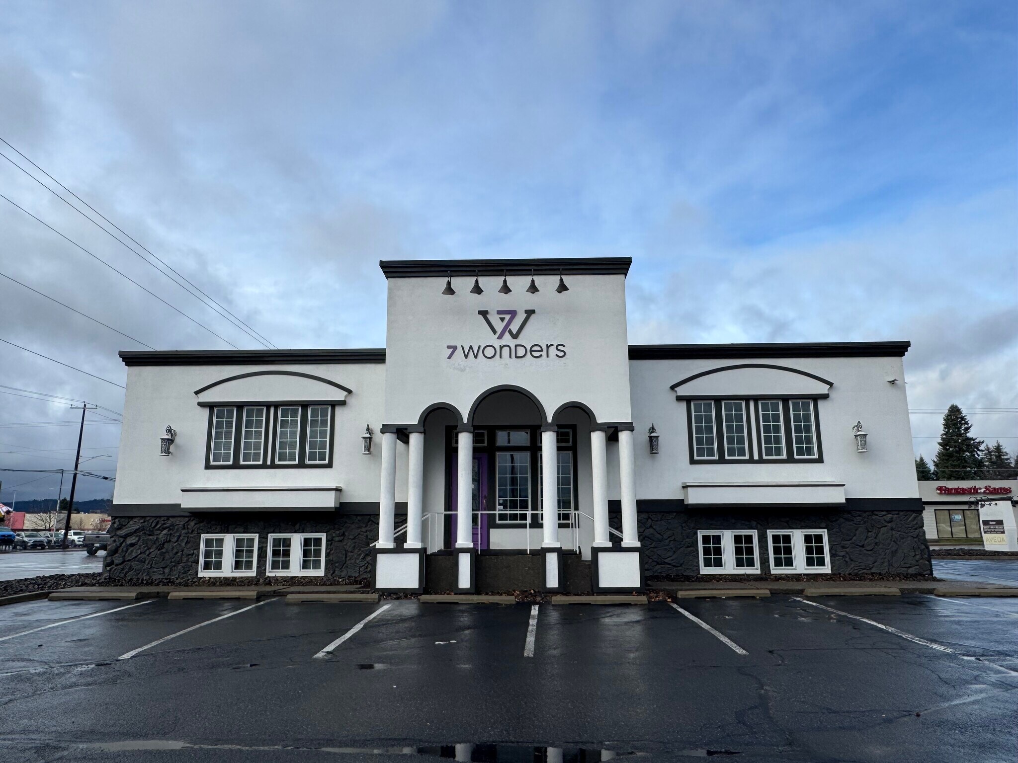 10 N Evergreen Rd, Spokane, WA à louer Photo principale– Image 1 sur 9