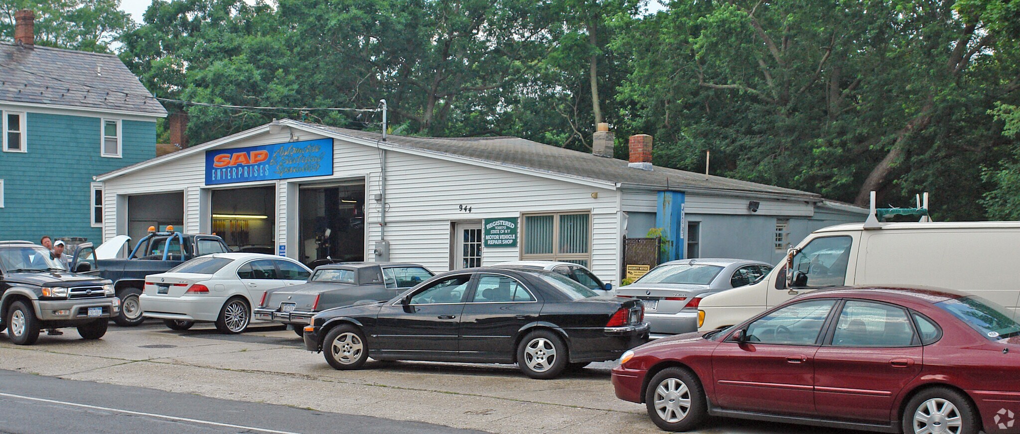 944 E Main St, Riverhead, NY à vendre Photo principale– Image 1 sur 3