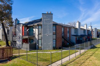 Plus de détails pour 22715 Imperial Valley Dr, Houston, TX - Logement à vendre