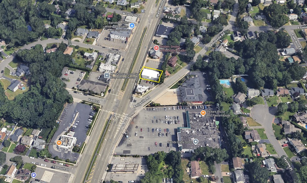702-704 Walt Whitman Rd, Melville, NY à louer - Photo de l’immeuble – Image 3 sur 4