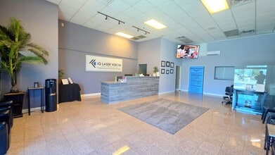 9496 Magnolia Ave, Riverside, CA à louer Photo intérieure– Image 1 sur 15