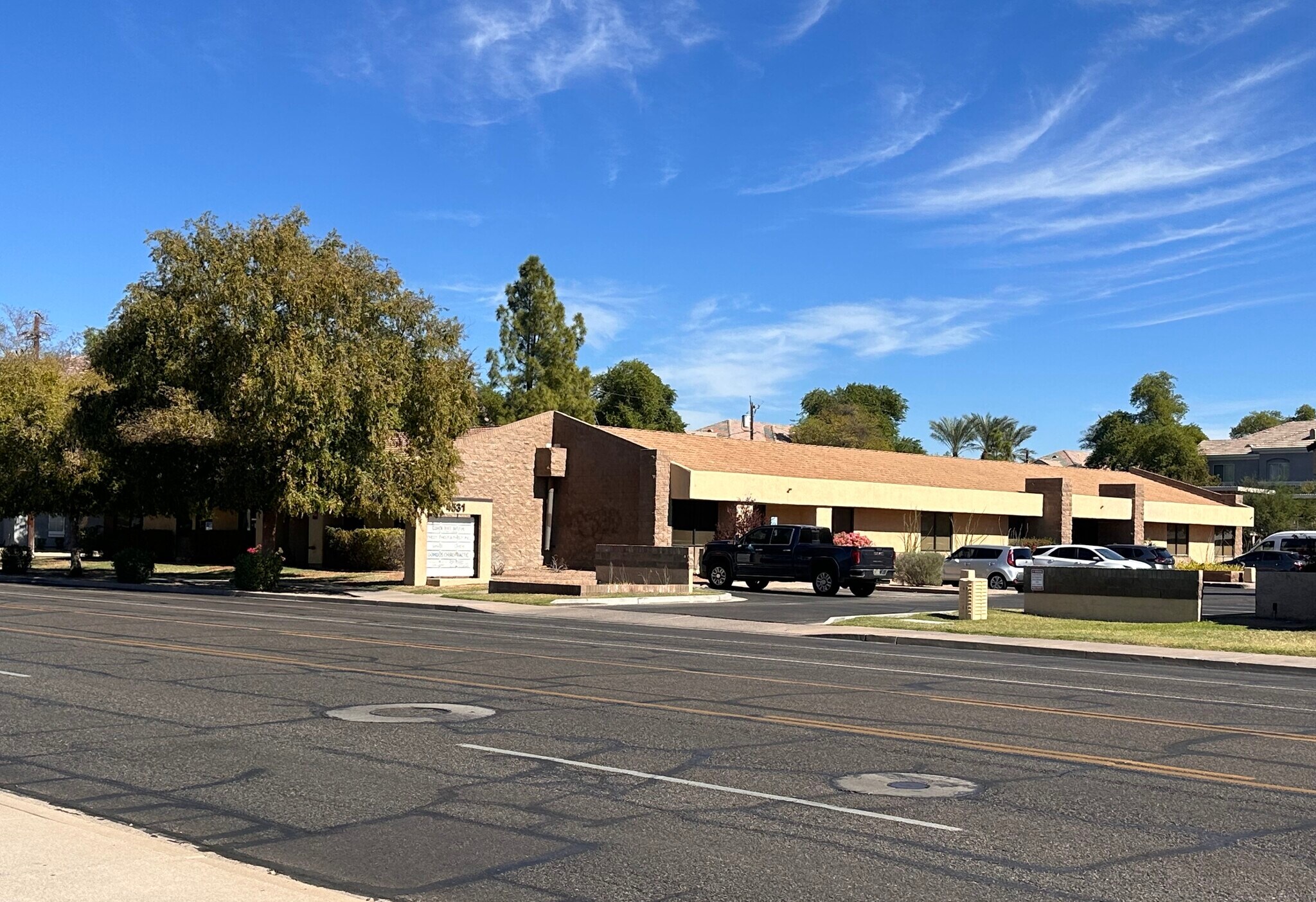 4531 N 16th St, Phoenix, AZ à louer Photo de l’immeuble– Image 1 sur 6