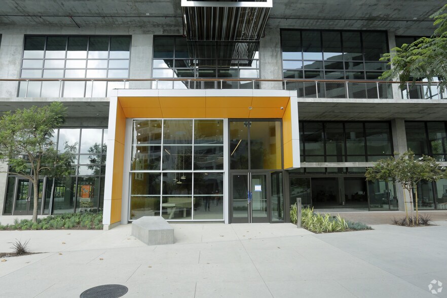 5800 Bristol Pky, Culver City, CA à louer - Photo de l’immeuble – Image 2 sur 14