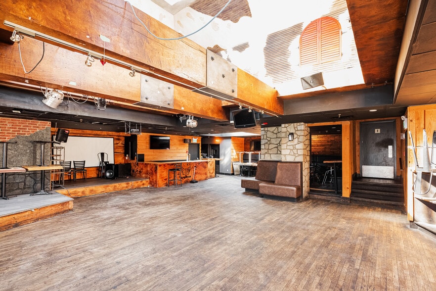 5414 Av Gatineau, Montréal, QC à louer - Photo intérieure – Image 3 sur 7