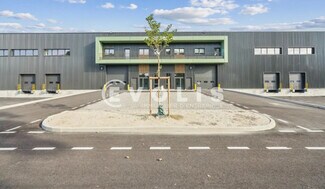 Plus de détails pour Bureau, Local d'activités à louer