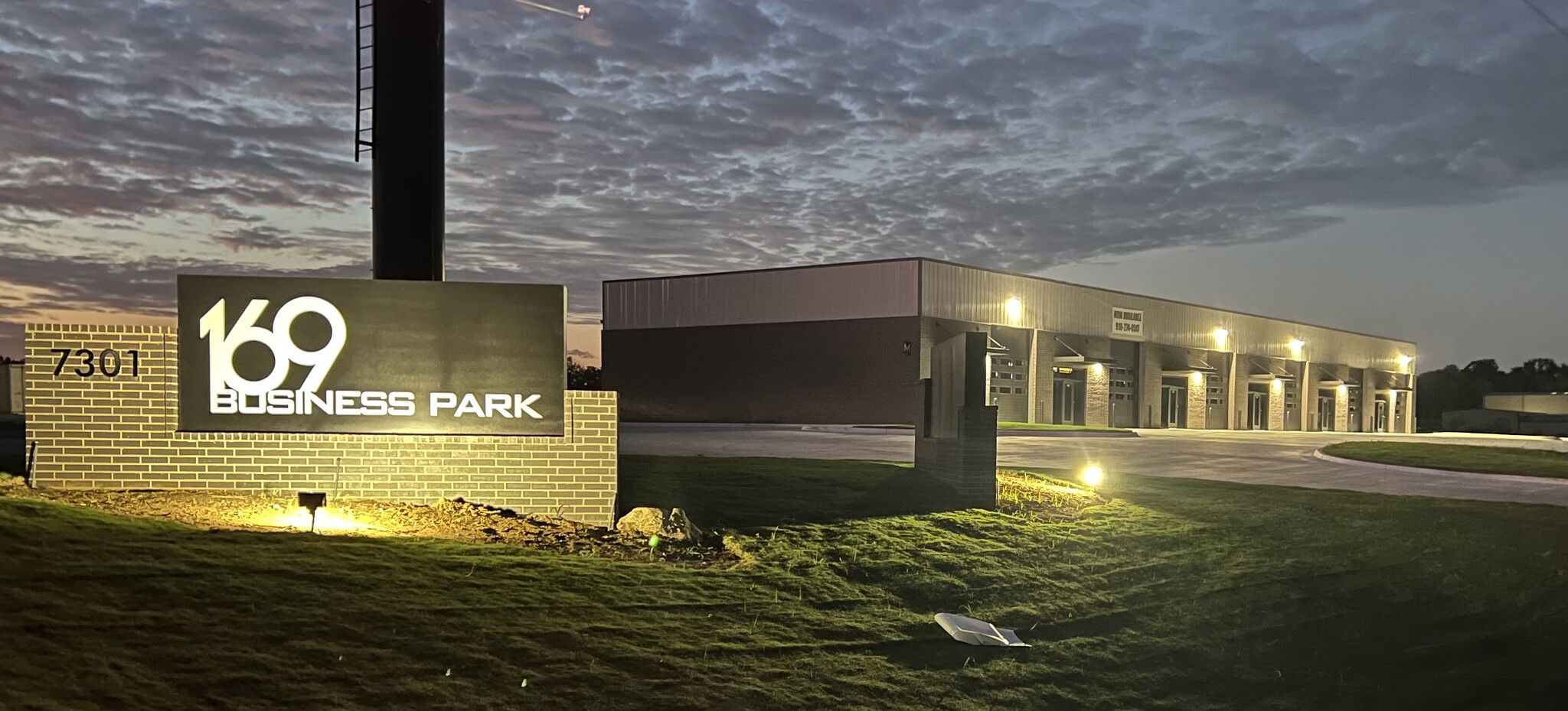 7301 N Owasso Expy, Owasso, OK à louer Photo de l’immeuble– Image 1 sur 6