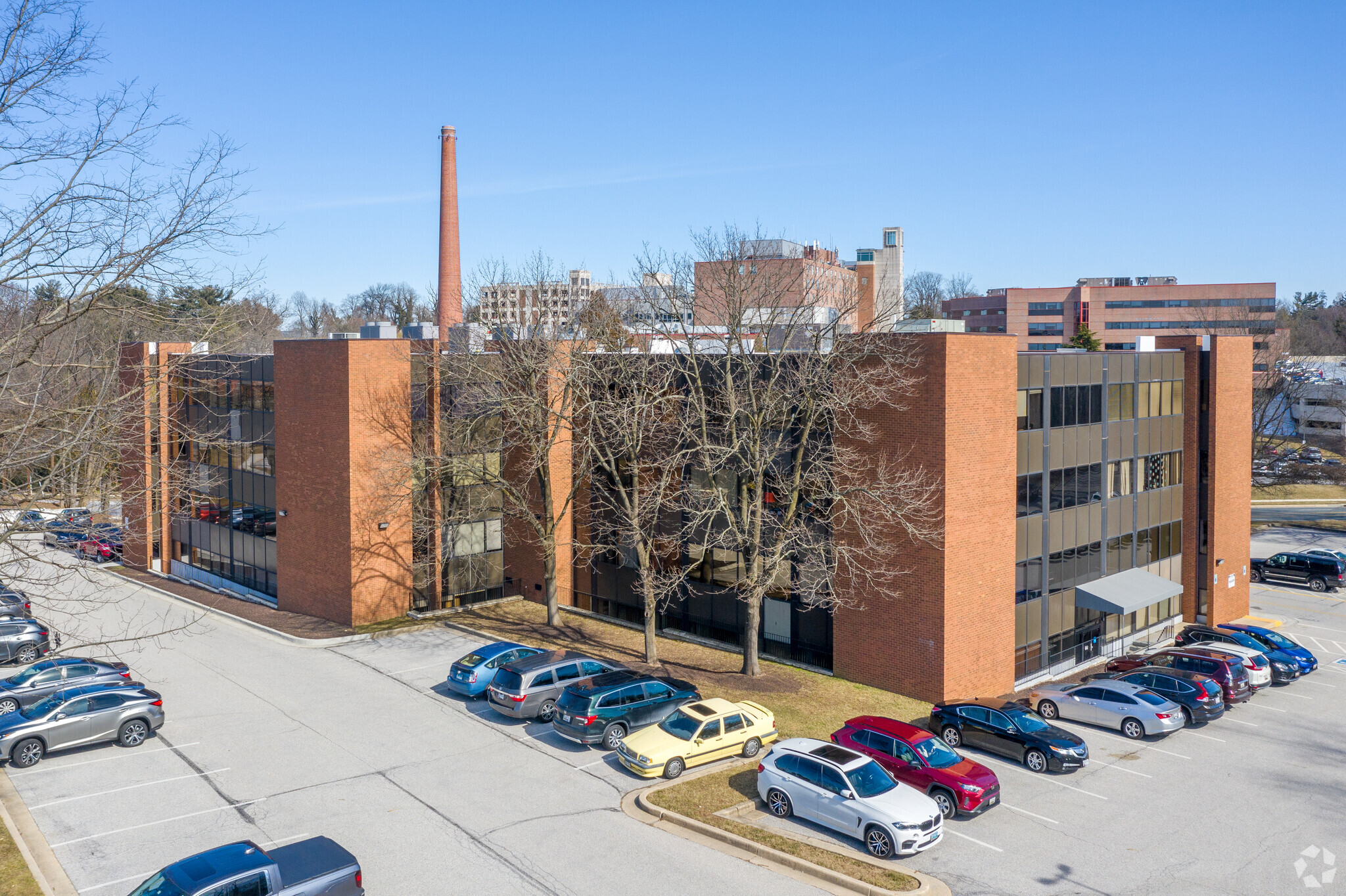 7600 Osler Dr, Towson, MD à vendre Photo de l’immeuble– Image 1 sur 11