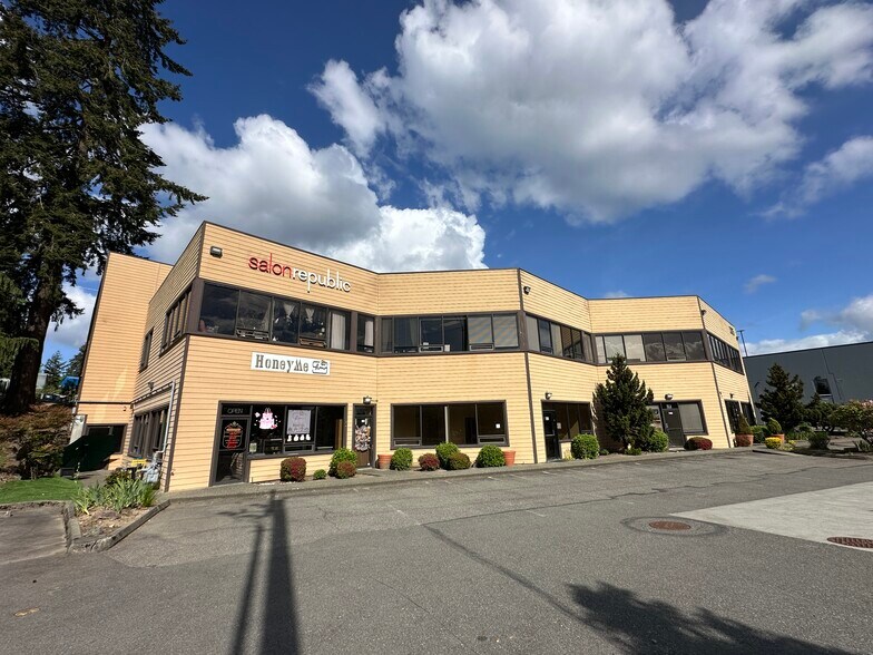 1805 136th Pl NE, Bellevue, WA à louer - Photo de l’immeuble – Image 3 sur 9