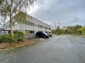 Plus de détails pour Bureau, Local d'activités à louer