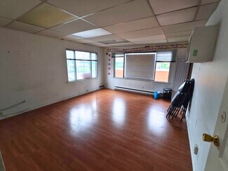 Plus de détails pour 3903 Knight St, Vancouver, BC - Bureau à louer