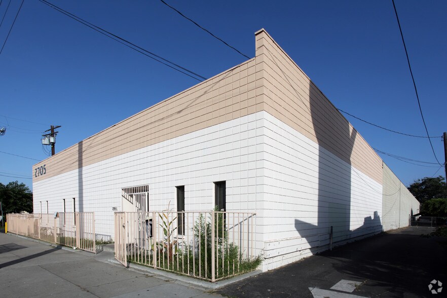 2705 N Durfee Ave, El Monte, CA à louer - Photo de l’immeuble – Image 3 sur 9