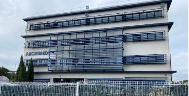 Plus de détails pour Bureau à louer