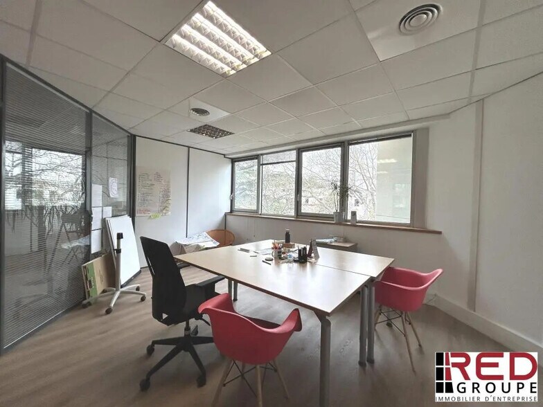 Bureau dans Aix-en-Provence à vendre - Photo de l’immeuble – Image 3 sur 6