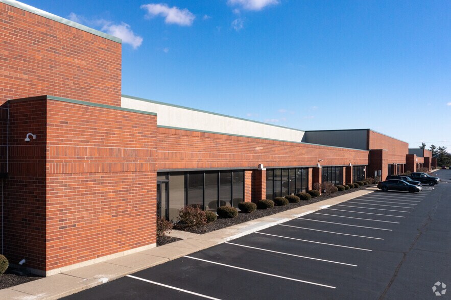 5406-5474 Spellmire Dr, West Chester, OH à louer - Photo de l’immeuble – Image 3 sur 12