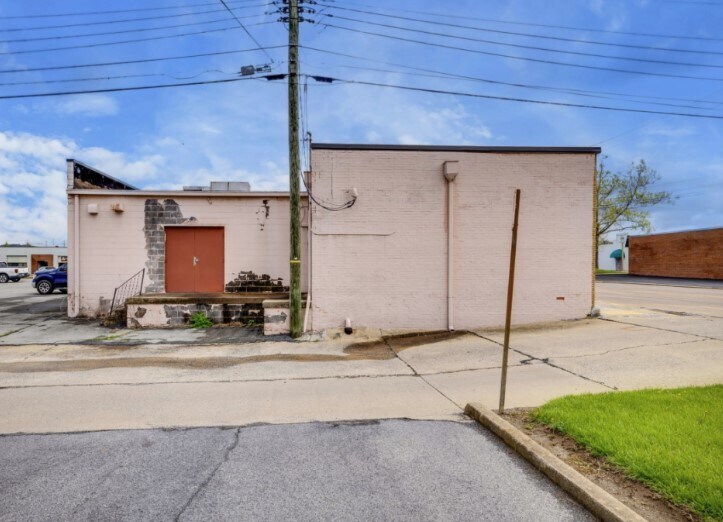 449 Market St, Kingsport, TN à louer - Photo de l’immeuble – Image 2 sur 3