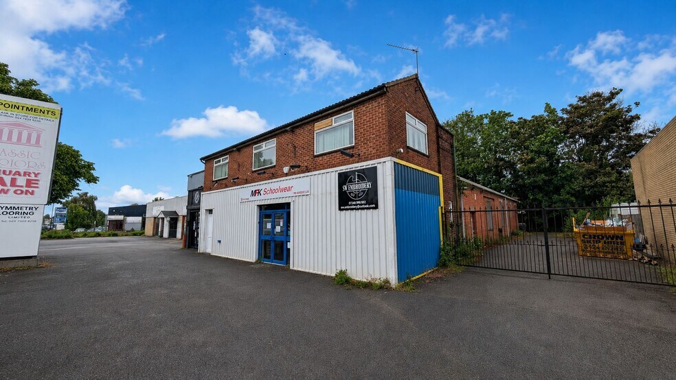 Weddington Rd, Nuneaton à louer - Photo de l’immeuble – Image 1 sur 2