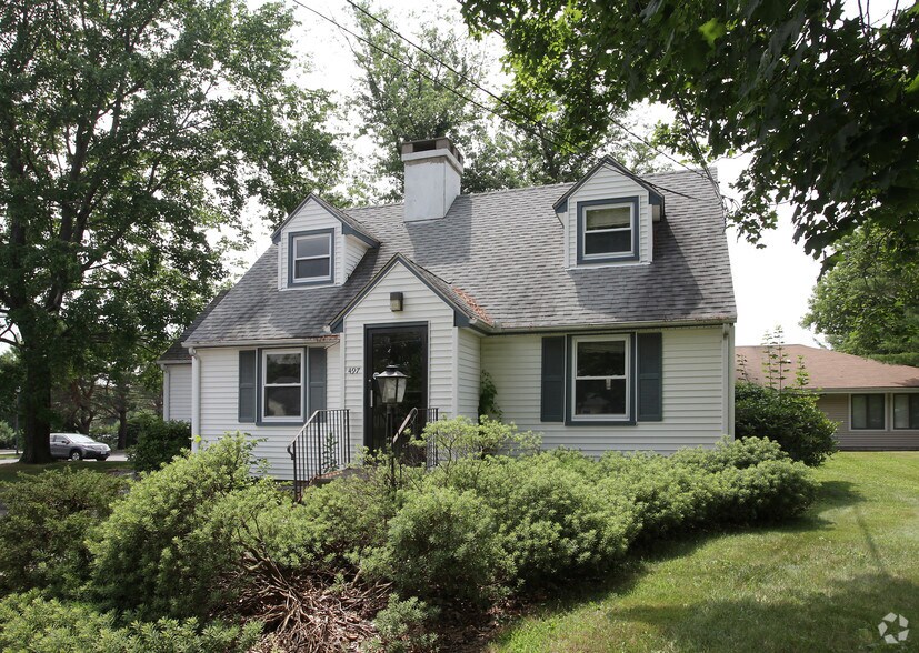 497 Buckland Rd, South Windsor, CT à vendre - Photo de l’immeuble – Image 3 sur 3
