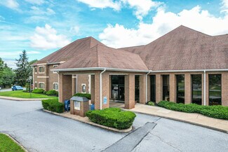Plus de détails pour 845 Sir Thomas Ct, Harrisburg, PA - Bureau/Médical à louer