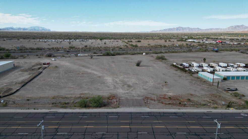 535 Main St, Quartzsite, AZ à vendre - Photo de l’immeuble – Image 2 sur 14
