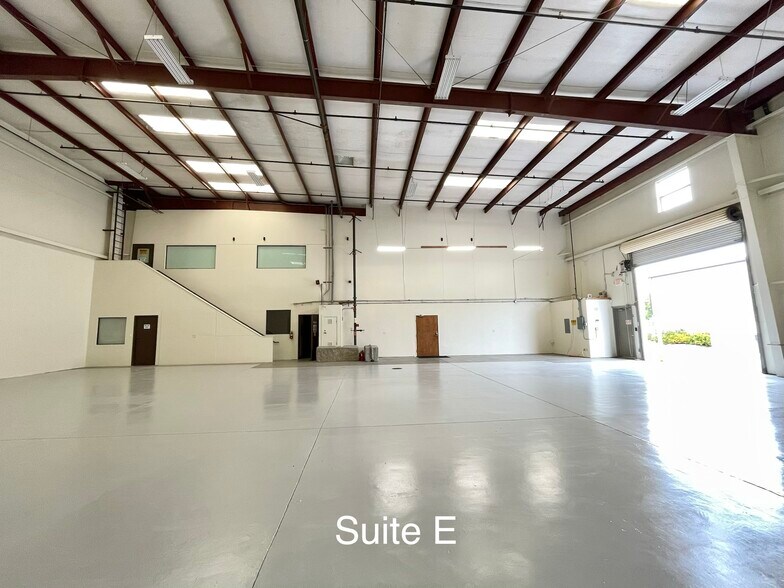 3 offices, 3 warehouses: 1,200–4,876 SF, Lompoc, CA à louer - Photo de l’immeuble – Image 2 sur 16