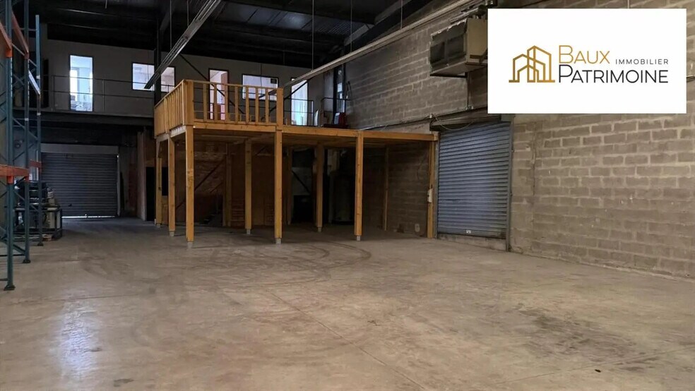 Industriel/Logistique dans Drancy à louer - Photo de l’immeuble – Image 2 sur 8