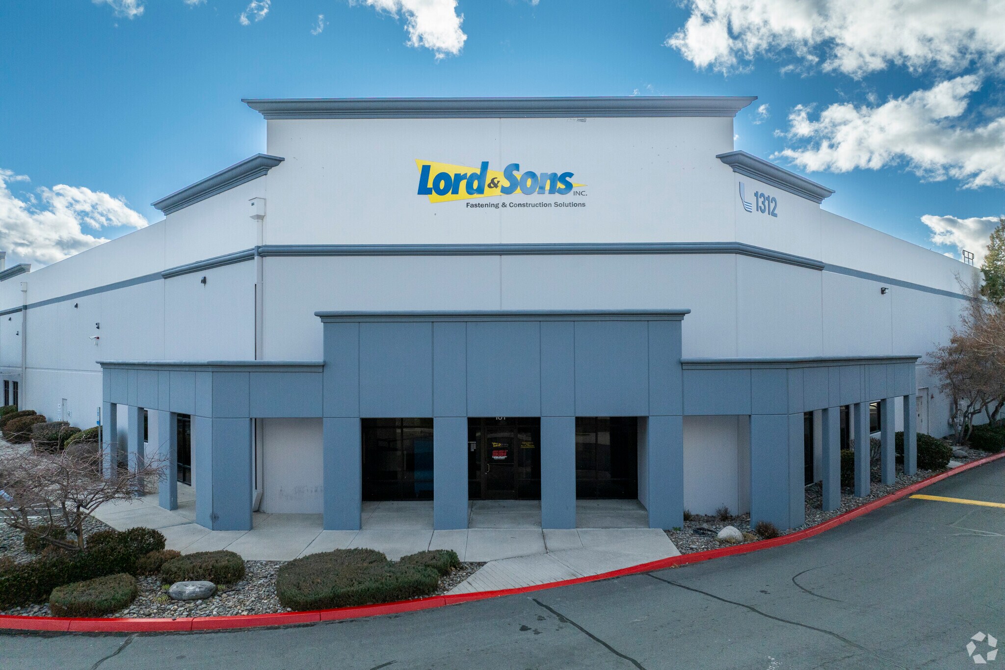 1312 Capital Blvd, Reno, NV à louer Photo principale– Image 1 sur 4