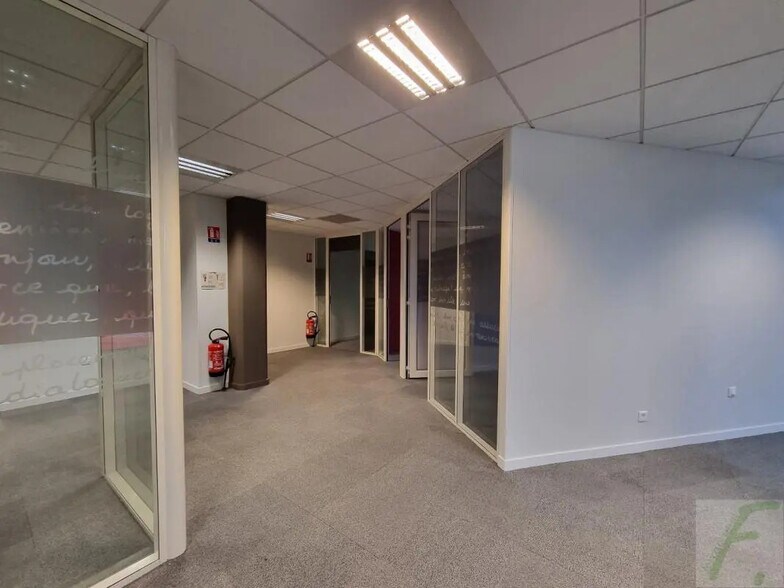 Bureau dans La Motte-Servolex à louer - Photo de l’immeuble – Image 2 sur 10