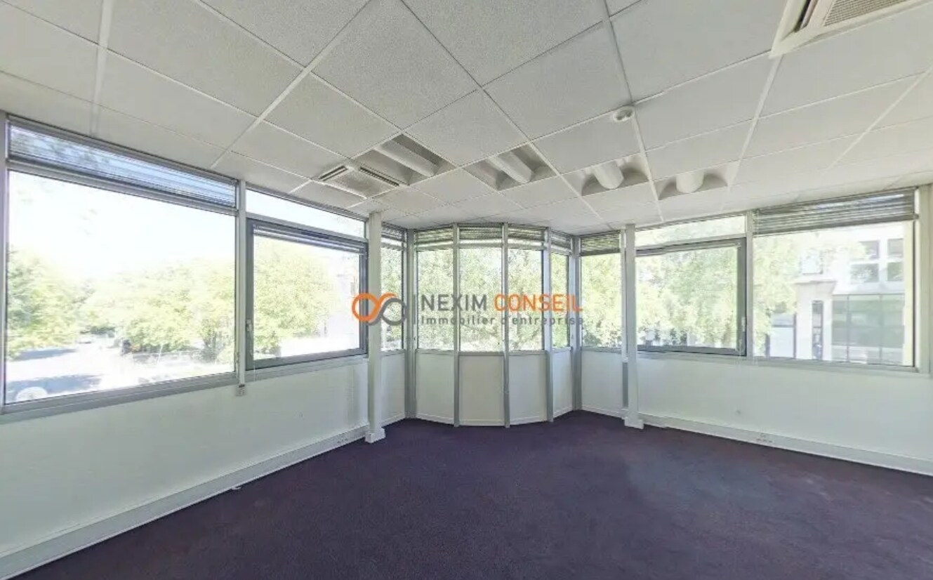 Bureaux/Local commercial dans Gennevilliers à louer Photo intérieure– Image 1 sur 2