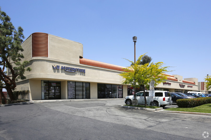 9901 Indiana Ave, Riverside, CA à louer - Photo principale – Image 1 sur 5