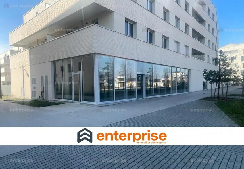 77 Avenue Valery Giscard D'Estaing, Amiens à louer - Photo de l’immeuble – Image 1 sur 1