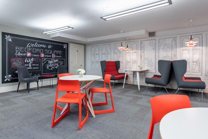 26-27 Bedford Sq, Londres à louer - Photo de l’immeuble – Image 3 sur 10