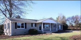 Plus de détails pour 12042 N Radio Station Rd, Seneca, SC - Bureau à vendre