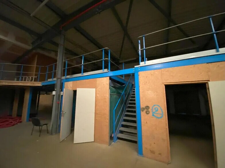 Industriel/Logistique dans Dunkerque à vendre - Photo de l’immeuble – Image 3 sur 7