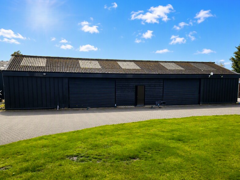 Woodhall Ln, Shenley à louer - Photo principale – Image 1 sur 1