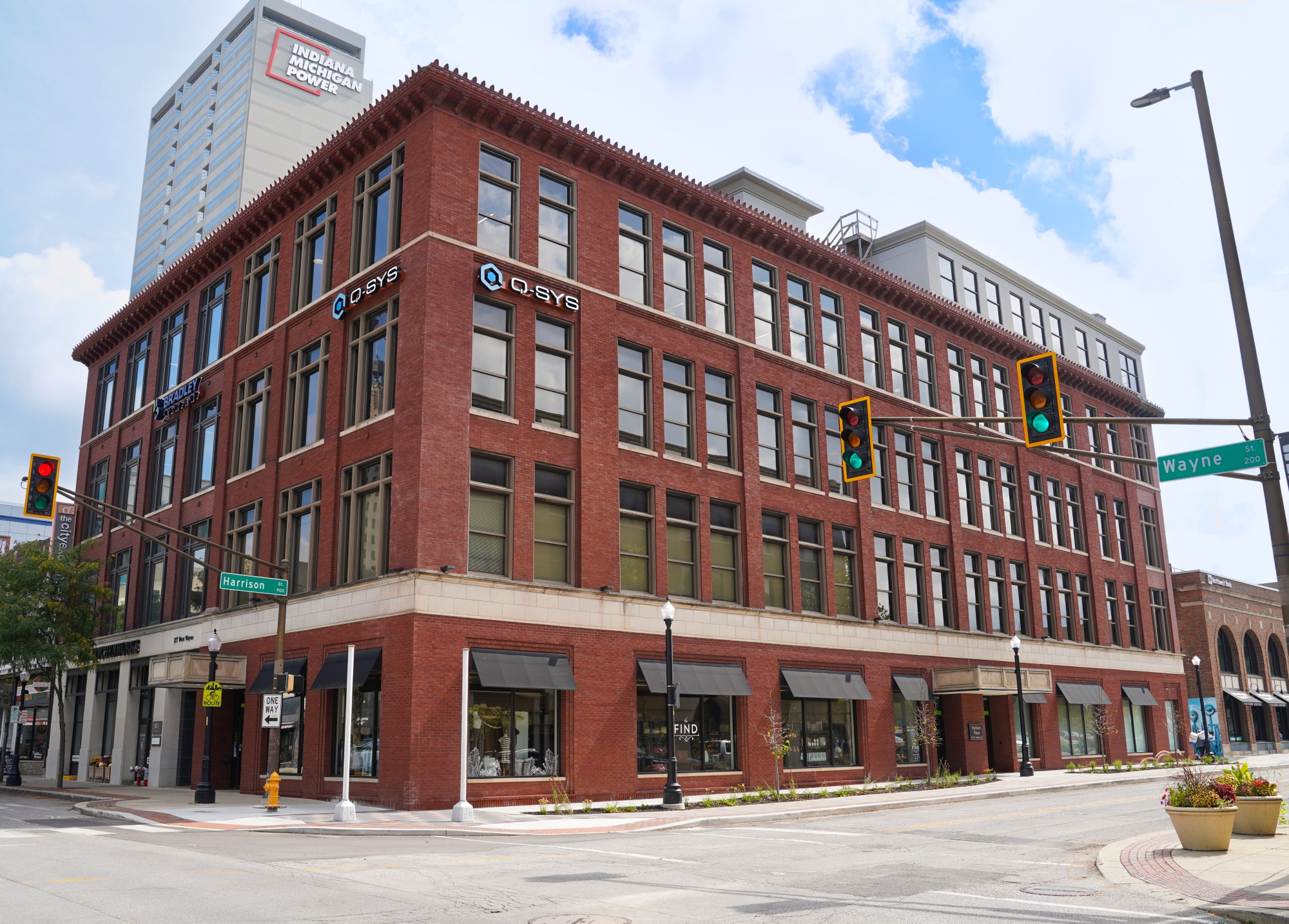 919 S Harrison St, Fort Wayne, IN à louer Photo principale– Image 1 sur 9