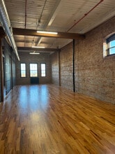 3636 S Iron St, Chicago, IL à louer Photo de l’immeuble– Image 1 sur 1
