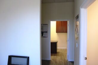 17061 Alico Commerce Ct, Fort Myers, FL à louer Photo intérieure– Image 2 sur 6