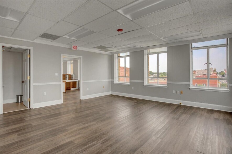 5 Public Sq, Hagerstown, MD à louer - Photo de l’immeuble – Image 3 sur 18