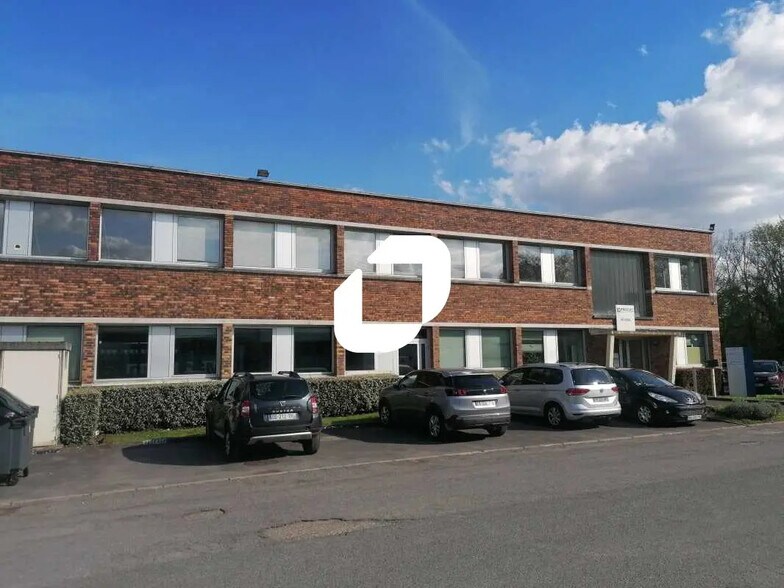 Local d’activités dans Villebon-sur-Yvette à louer - Photo de l’immeuble – Image 1 sur 15