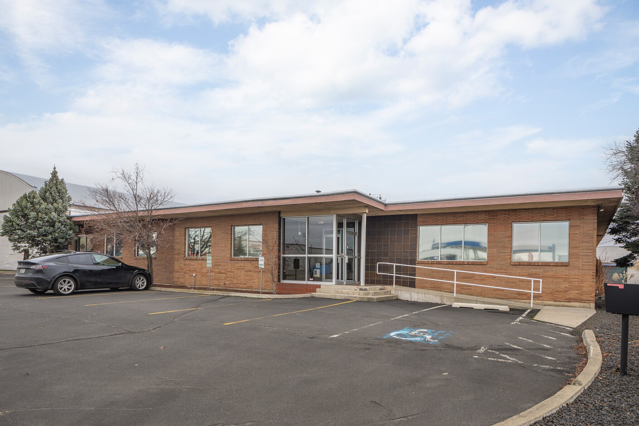 802 N Fancher Rd, Spokane Valley, WA à vendre Photo principale– Image 1 sur 26