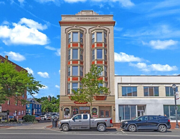 160 Main St, New Britain, CT à vendre - Photo de l’immeuble – Image 3 sur 8