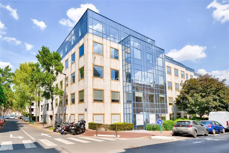 Bureau dans Suresnes à vendre - Photo de l’immeuble – Image 1 sur 8