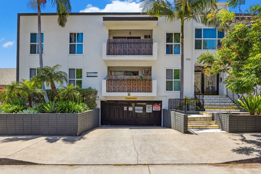 1545 Gordon St, Los Angeles, CA à vendre - Photo de l’immeuble – Image 3 sur 20
