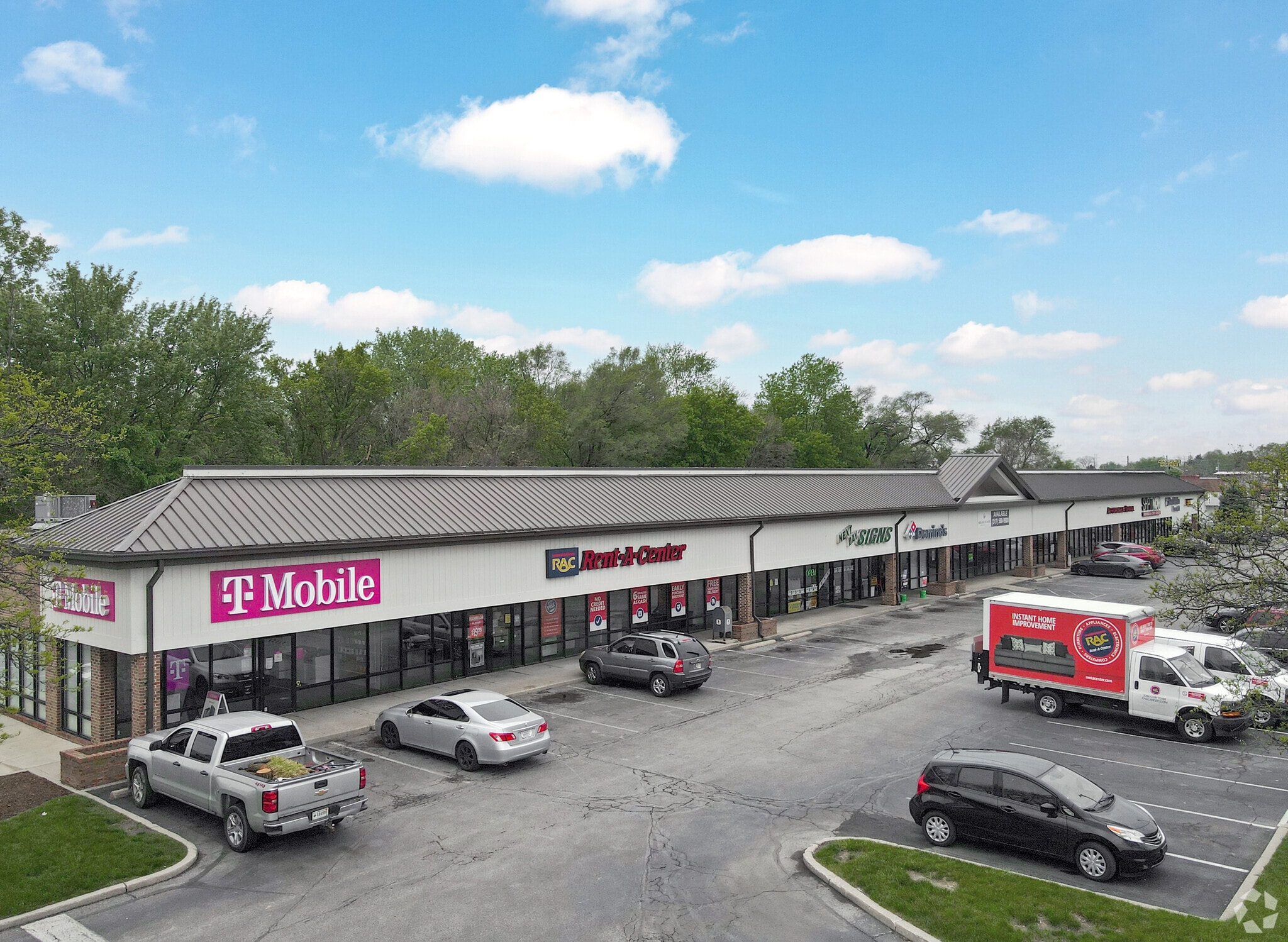 4060-4088 Pendleton Way, Indianapolis, IN à louer Photo principale– Image 1 sur 4