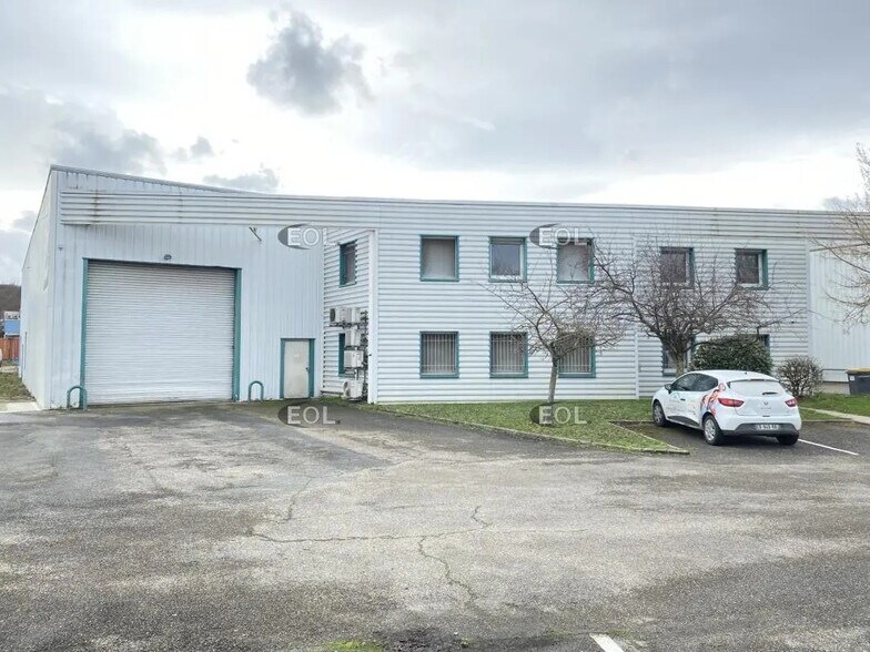 Industriel/Logistique dans Toussieu à louer - Photo de l’immeuble – Image 1 sur 10
