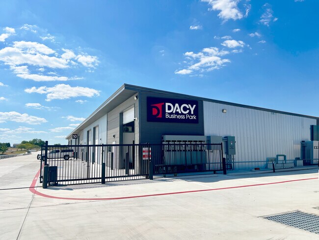 Plus de détails pour 3300 Dacy Ln, Kyle, TX - Industriel/Logistique à vendre