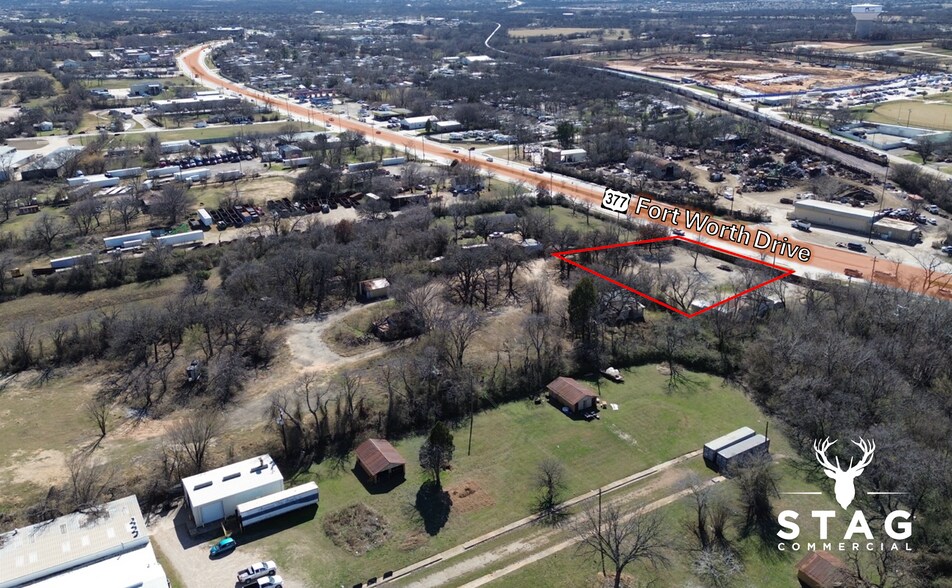 1401 Fort Worth Dr, Denton, TX à louer - Photo de l’immeuble – Image 2 sur 15