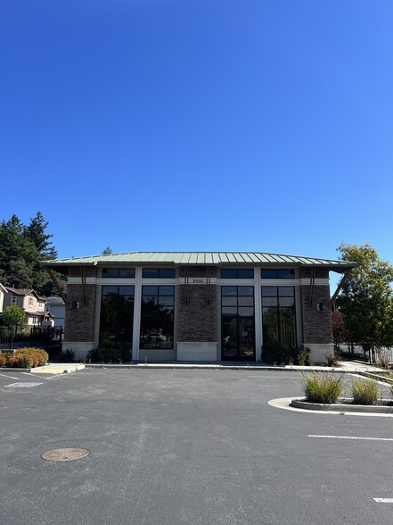 5011 Scotts Valley Dr, Scotts Valley, CA à louer - Photo de l’immeuble – Image 2 sur 2