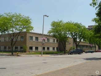 211 19th St, Rock Island, IL à louer Photo de l’immeuble– Image 1 sur 1
