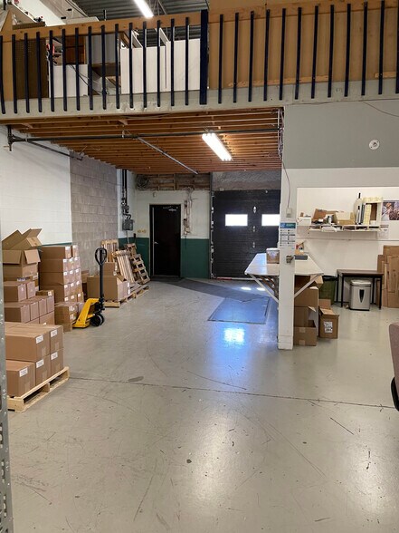 2095 Rue Frank-Carrel, Québec, QC à louer - Photo de l’immeuble – Image 2 sur 4